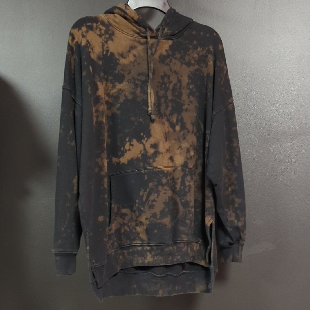 American Eagle Outfitters Black and Tan Hoodie